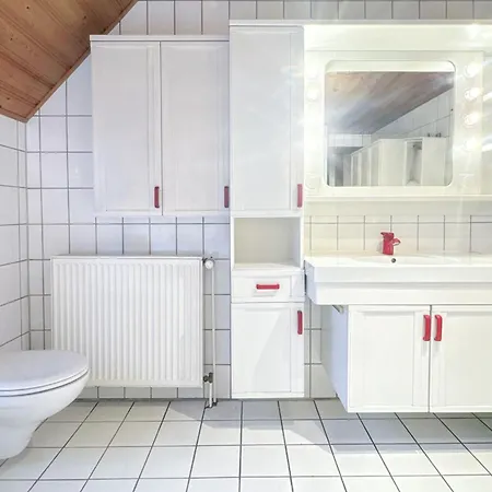 Groot - 10 Personen - 4 Slaapkamers - Perfect Voor Teams & Monteurs - * Friedeburg (Lower Saxony)
