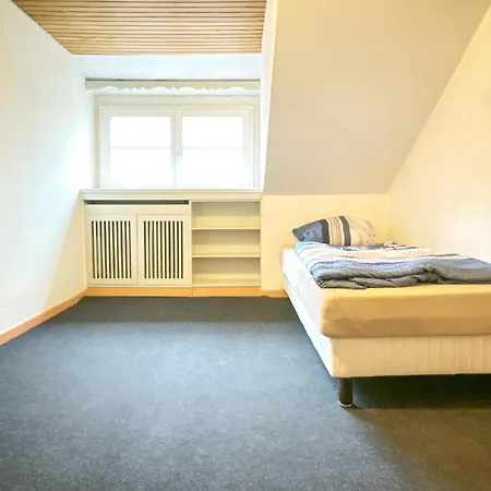 Groot - 10 Personen - 4 Slaapkamers - Perfect Voor Teams & Monteurs - شقة