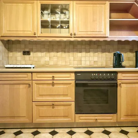 Groot - 10 Personen - 4 Slaapkamers - Perfect Voor Teams & Monteurs - Friedeburg (Lower Saxony)