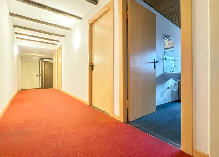 公寓 Groot - 10 Personen - 4 Slaapkamers - Perfect Voor Teams & Monteurs - *