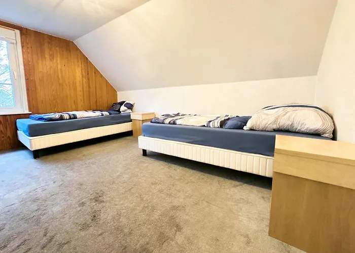 Groot - 10 Personen - 4 Slaapkamers - Perfect Voor Teams & Monteurs -