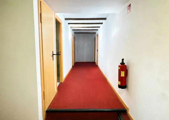Groot - 10 Personen - 4 Slaapkamers - Perfect Voor Teams & Monteurs -