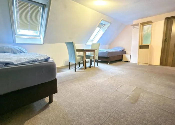 公寓 Groot - 10 Personen - 4 Slaapkamers - Perfect Voor Teams & Monteurs -